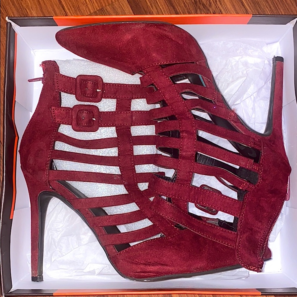 G by Guess Dark Red Caged Shoetie. Shoe/bootie